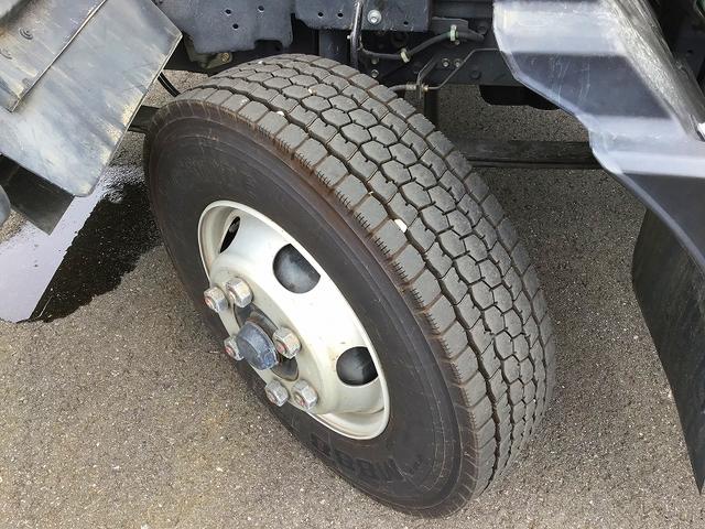 バン アルミバン・6MT・日本フルハーフ製・積載3.200kg・ラッシング2段・日本フルハーフ製パワーゲートオートターン昇降能力1.000kg・バックカメラ・助手席側電格ミラー・距離201.000km(7枚目)