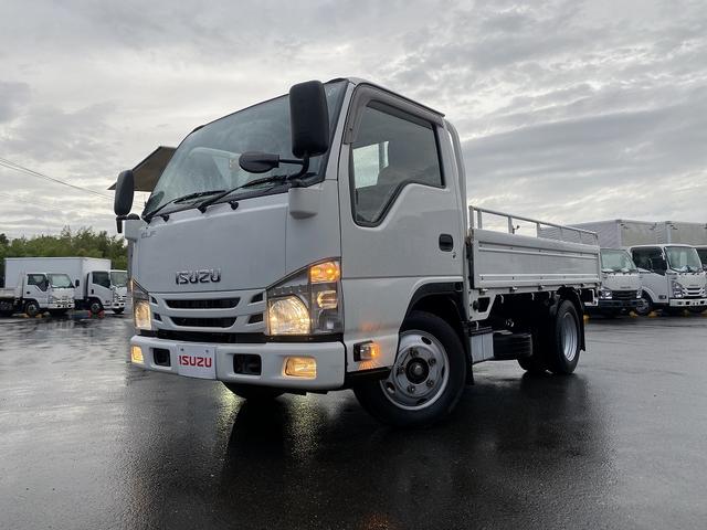 エルフトラック 　平ボディ・６ＭＴ・積載２．９５０ｋｇ・木製３方開・電格ミラー・距離２６７．０００ｋｍ（2枚目）