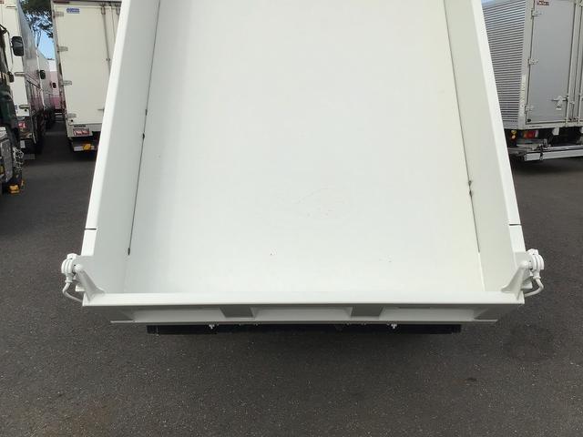 エルフトラック 　ダンプ・６ＭＴ・積載３．０００ｋｇ・新明和強化３方開・オールペン・電格ミラー・距離３０．０００ｋｍ（10枚目）