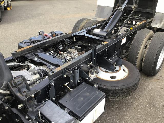 エルフトラック 　ダンプ・６ＭＴ・積載３．０００ｋｇ・新明和強化３方開・オールペン・電格ミラー・距離３０．０００ｋｍ（25枚目）