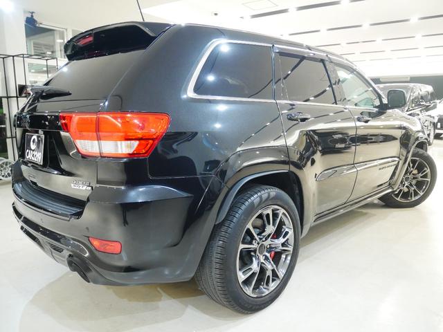 SRT8HDDナビ フルセグ ETC ビルシュタインショック HDDナビ/フルセグ/ETC/F.Rカメラ/ビルシュタインショック/Hレザーシート/シートヒーター(9枚目)