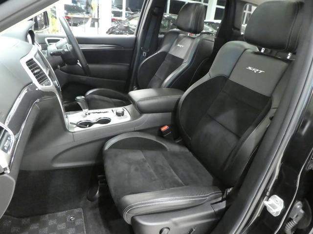 SRT8HDDナビ フルセグ ETC ビルシュタインショック HDDナビ/フルセグ/ETC/F.Rカメラ/ビルシュタインショック/Hレザーシート/シートヒーター(13枚目)
