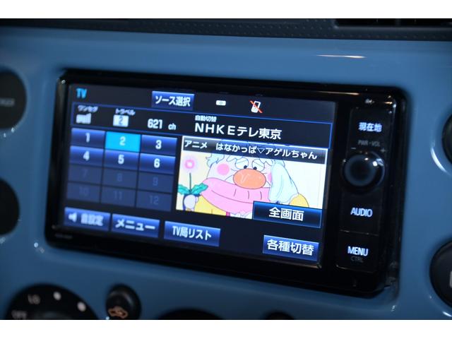 ＦＪクルーザー オフロードパッケージ　ブラックアウト／リフトアップ／リアデフロック／マルチテレインコントロ－ル／バックカメラ／Ａ－ＴＲＡＣ／ＹＯＫＯＨＡＭＡジオランダ－ＭＴ／社外１７ＡＷ／ＨＤＭＩ／ラゲッジマット／コーナーセンサー／ＥＴＣ（14枚目）