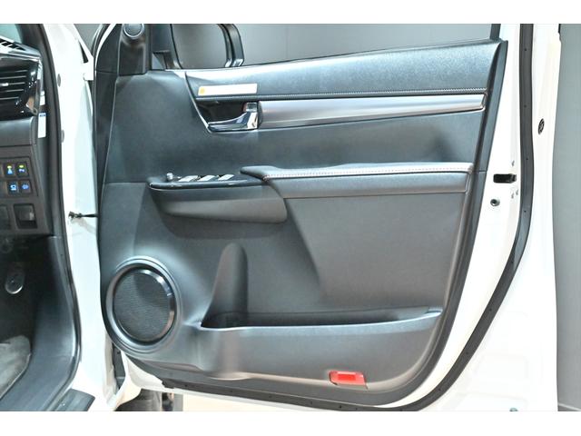 ハイラックス Z GRスポーツ 後期/リフトアップ/スマートトップSDR1シリーズ/XELF 17inchAW/オープンカントリーRTタイヤ/純正ディスプレイオーディオ/全周囲カメラ/フルセグ/ETC/パワーシート/LEDライト/(24枚目)