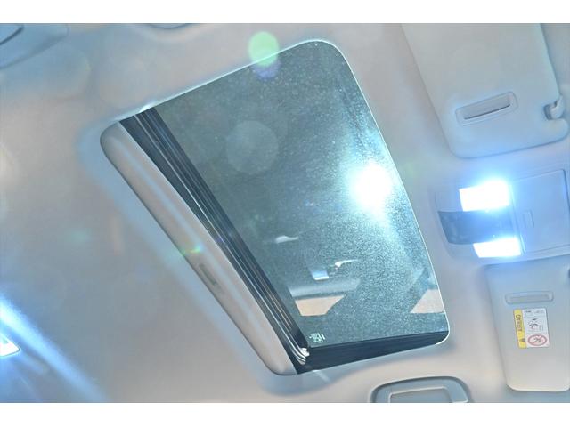 ランドクルーザープラド TX Lパッケージ マットブラックエディション 後期/ワンオーナー/リフトアップ/ジオランダーX-ATタイヤ/ブラックルーフレール/サンルーフ/黒革シート/ベンチレーション/社外ナビ/フルセグ/Bluetoothオーディオ/バックカメラ/Dミラー(10枚目)