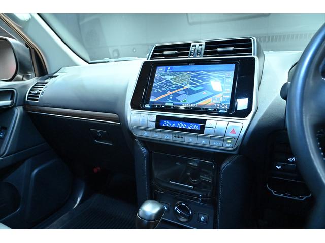 ランドクルーザープラド TX Lパッケージ マットブラックエディション 後期/ワンオーナー/リフトアップ/ジオランダーX-ATタイヤ/ブラックルーフレール/サンルーフ/黒革シート/ベンチレーション/社外ナビ/フルセグ/Bluetoothオーディオ/バックカメラ/Dミラー(15枚目)