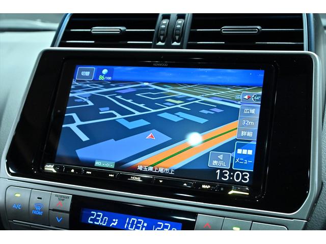 ランドクルーザープラド TX Lパッケージ マットブラックエディション 後期/ワンオーナー/リフトアップ/ジオランダーX-ATタイヤ/ブラックルーフレール/サンルーフ/黒革シート/ベンチレーション/社外ナビ/フルセグ/Bluetoothオーディオ/バックカメラ/Dミラー(16枚目)