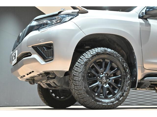 ランドクルーザープラド TX Lパッケージ マットブラックエディション 後期/ワンオーナー/リフトアップ/ジオランダーX-ATタイヤ/ブラックルーフレール/サンルーフ/黒革シート/ベンチレーション/社外ナビ/フルセグ/Bluetoothオーディオ/バックカメラ/Dミラー(49枚目)