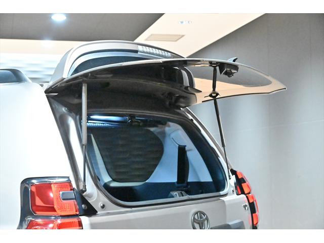 ランドクルーザープラド TX Lパッケージ マットブラックエディション 後期/ワンオーナー/リフトアップ/ジオランダーX-ATタイヤ/ブラックルーフレール/サンルーフ/黒革シート/ベンチレーション/社外ナビ/フルセグ/Bluetoothオーディオ/バックカメラ/Dミラー(55枚目)