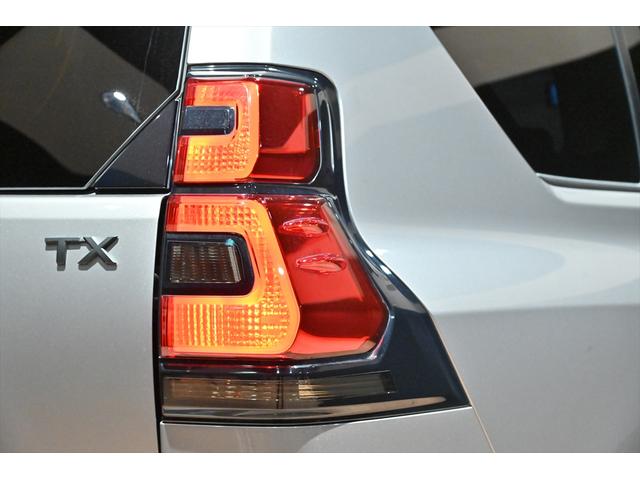ランドクルーザープラド TX Lパッケージ マットブラックエディション 後期/ワンオーナー/リフトアップ/ジオランダーX-ATタイヤ/ブラックルーフレール/サンルーフ/黒革シート/ベンチレーション/社外ナビ/フルセグ/Bluetoothオーディオ/バックカメラ/Dミラー(67枚目)