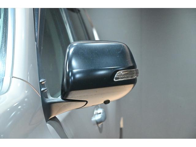 ランドクルーザープラド TX Lパッケージ マットブラックエディション 後期/ワンオーナー/リフトアップ/ジオランダーX-ATタイヤ/ブラックルーフレール/サンルーフ/黒革シート/ベンチレーション/社外ナビ/フルセグ/Bluetoothオーディオ/バックカメラ/Dミラー(68枚目)