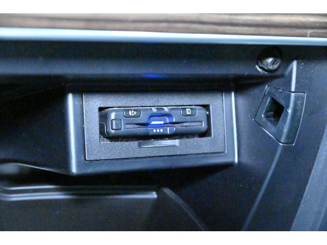 ランドクルーザープラド TX Lパッケージ マットブラックエディション 後期/ワンオーナー/リフトアップ/ジオランダーX-ATタイヤ/ブラックルーフレール/サンルーフ/黒革シート/ベンチレーション/社外ナビ/フルセグ/Bluetoothオーディオ/バックカメラ/Dミラー(72枚目)