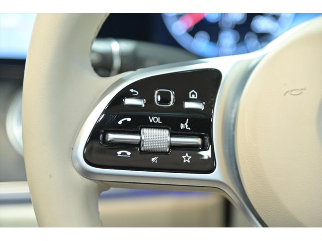 Eクラス E200 カブリオレ スポーツ ワンオーナー/エクスクルーシブパッケ-ジ/マキア-トベ-ジュレザ-/純正HDDナビ/フルセグTV/全方位カメラ/アンビエント/ブルメスター/HUD/BSM/ETC/パフュームアトマイザー/純正19AW(23枚目)