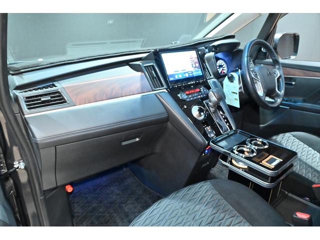 デリカD:5 P ブラックアウト/DF16インチAW/ジオランダ-X-AT/クラリオンナビ/後席モニタ-/全方位カメラ/地デジ/ETC/DMDヒッチ/ヒッチカ-ゴ/リアラダ-/バスタ-ズル-フラック/サイドタ-プ/(9枚目)