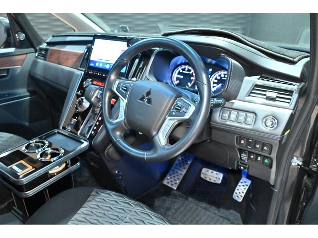 デリカD:5 P ブラックアウト/DF16インチAW/ジオランダ-X-AT/クラリオンナビ/後席モニタ-/全方位カメラ/地デジ/ETC/DMDヒッチ/ヒッチカ-ゴ/リアラダ-/バスタ-ズル-フラック/サイドタ-プ/(11枚目)