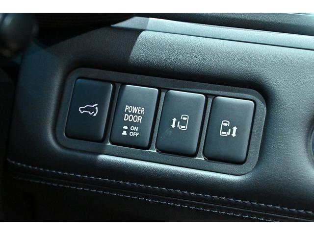 デリカD:5 P ブラックアウト/DF16インチAW/ジオランダ-X-AT/クラリオンナビ/後席モニタ-/全方位カメラ/地デジ/ETC/DMDヒッチ/ヒッチカ-ゴ/リアラダ-/バスタ-ズル-フラック/サイドタ-プ/(32枚目)