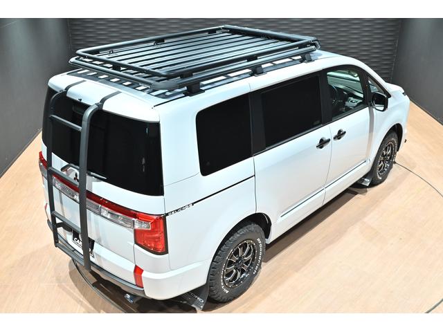 デリカＤ：５ Ｐ　ブラックアウト／ＭＫＷ１６ＡＷ／ＢＦグットリッチＫＯ２ＡＴタイヤ／Ｆバンパーガード／バスターズキャリア／ルーフラック／ＡＬＰＩＮＥ１１型ナビ／全方位カメラ／フルセグＴＶ／Ｂｌｕｅｔｏｏｔｈオーディオ（8枚目）