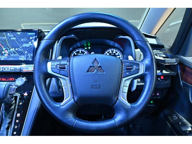 デリカＤ：５ Ｐ　ブラックアウト／ＭＫＷ１６ＡＷ／ＢＦグットリッチＫＯ２ＡＴタイヤ／Ｆバンパーガード／バスターズキャリア／ルーフラック／ＡＬＰＩＮＥ１１型ナビ／全方位カメラ／フルセグＴＶ／Ｂｌｕｅｔｏｏｔｈオーディオ（26枚目）