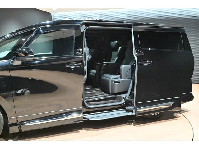 ヴェルファイアハイブリッド Ｚ　プレミア　ワンオーナー／黒革／モデリスタエアロ／シグネチャーイルミブレード／ユニバーサルステップ／デジタルインナーミラー／トヨタチームメイト／純正コネクテッドナビ／カープレイ／シートベンチレーション／ＥＴＣ（54枚目）