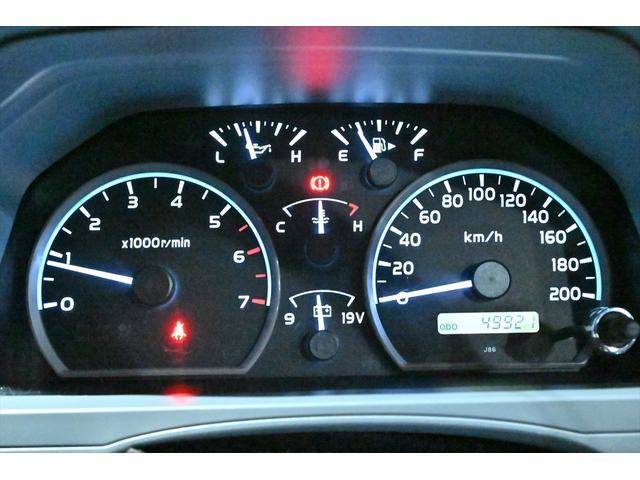 ランドクルーザー７０ バン　再販モデル／ＢＦグッドリッジＡＴタイヤ／ＪＡＯＳリアラダー／サイドステップ／ガナドールマフラー／オールドマンエミューステアリングダンパー／ＲＥＣＡＲＯセミバケットシート／ＲＥＡＬウッドステアリング（21枚目）