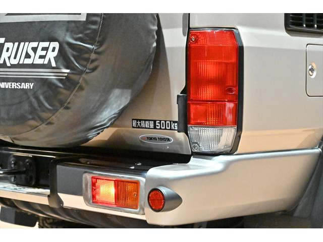 ランドクルーザー７０ バン　再販モデル／ＢＦグッドリッジＡＴタイヤ／ＪＡＯＳリアラダー／サイドステップ／ガナドールマフラー／オールドマンエミューステアリングダンパー／ＲＥＣＡＲＯセミバケットシート／ＲＥＡＬウッドステアリング（47枚目）
