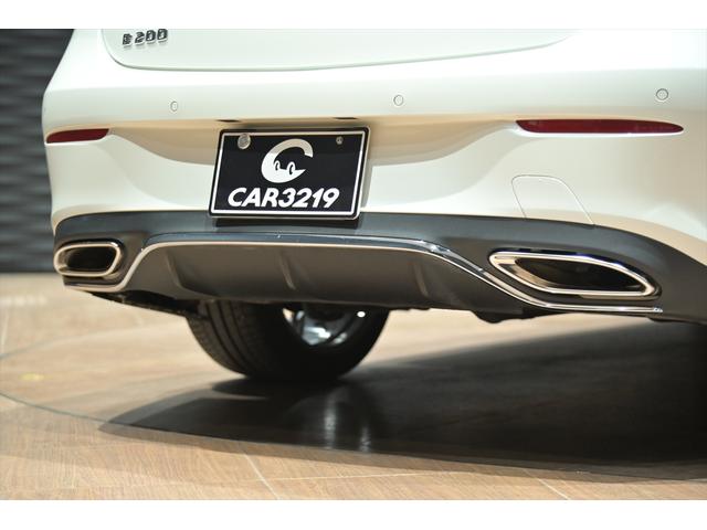 Eクラス E200 クーペ スポーツ パノラマスライディングル-フ/赤・黒革シ-ト/シ-トヒ-タ-/アンビエント/ブルメスタ/純正ナビ/フルセグ/全方位カメラ/ヘッドアップディスプレイ/BSM/レザーPKG/エアバランスPKG/ETC/(64枚目)