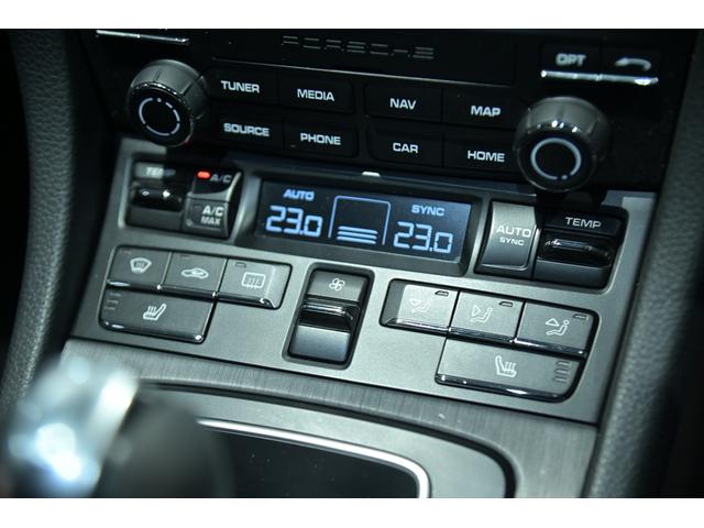 911 911カレラGTS ワンオ-ナ-/スポ-ツクロノPKG/スポ-ツエキゾ-スト/新品ミシュラン【パイロットスポーツ4S】タイヤ/レ-ンチェンジアシスト/パークアシスト/マルチファンクションステアリング/BSM/純正ナビ/(30枚目)