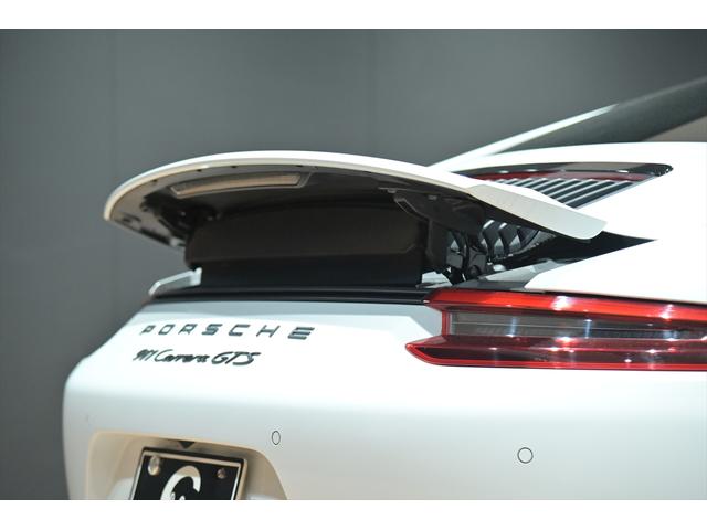 911 911カレラGTS ワンオ-ナ-/スポ-ツクロノPKG/スポ-ツエキゾ-スト/新品ミシュラン【パイロットスポーツ4S】タイヤ/レ-ンチェンジアシスト/パークアシスト/マルチファンクションステアリング/BSM/純正ナビ/(57枚目)