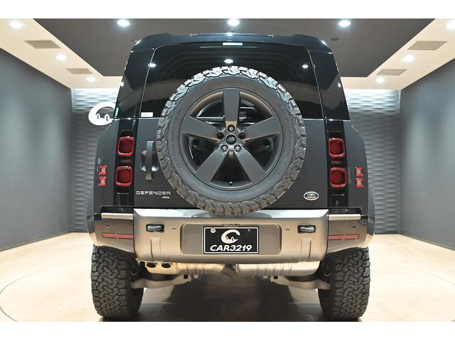 ディフェンダー 110X-ダイナミックHSE D300 ワンオ-ナ-/パノラマスライディングル-フ/黒・白革シート/シートヒータークーラー/MERIDIANサウンド/新品BFグットリッチKO2タイヤ/純正エアサス/純正ナビ/Bluetooth/全方位カメラ(4枚目)