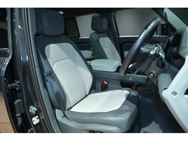 ディフェンダー 110X-ダイナミックHSE D300 ワンオ-ナ-/パノラマスライディングル-フ/黒・白革シート/シートヒータークーラー/MERIDIANサウンド/新品BFグットリッチKO2タイヤ/純正エアサス/純正ナビ/Bluetooth/全方位カメラ(22枚目)