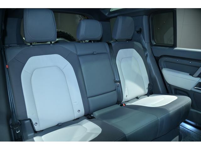 ディフェンダー 110X-ダイナミックHSE D300 ワンオ-ナ-/パノラマスライディングル-フ/黒・白革シート/シートヒータークーラー/MERIDIANサウンド/新品BFグットリッチKO2タイヤ/純正エアサス/純正ナビ/Bluetooth/全方位カメラ(23枚目)