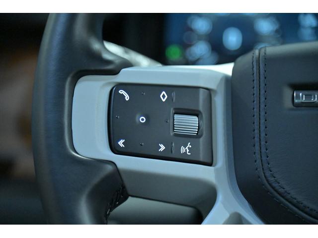 ディフェンダー 110X-ダイナミックHSE D300 ワンオ-ナ-/パノラマスライディングル-フ/黒・白革シート/シートヒータークーラー/MERIDIANサウンド/新品BFグットリッチKO2タイヤ/純正エアサス/純正ナビ/Bluetooth/全方位カメラ(27枚目)