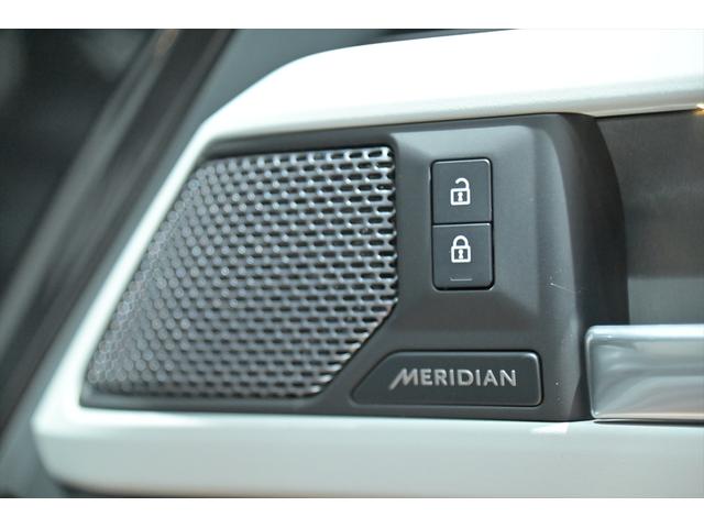 ディフェンダー 110X-ダイナミックHSE D300 ワンオ-ナ-/パノラマスライディングル-フ/黒・白革シート/シートヒータークーラー/MERIDIANサウンド/新品BFグットリッチKO2タイヤ/純正エアサス/純正ナビ/Bluetooth/全方位カメラ(33枚目)
