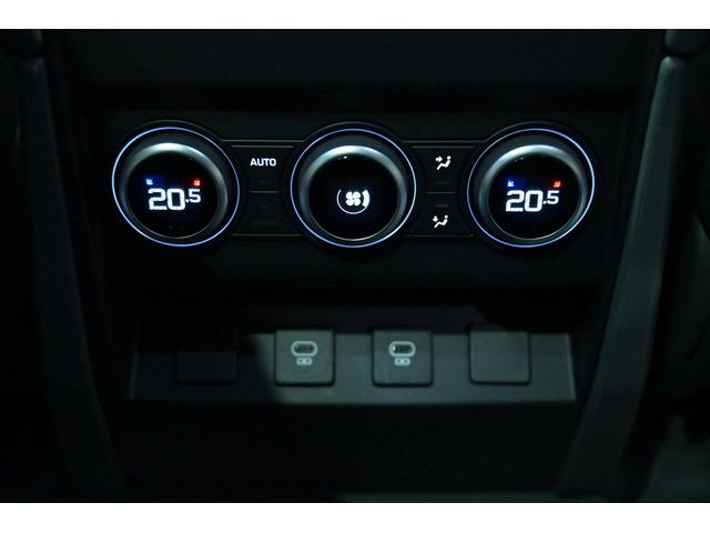 ディフェンダー 110X-ダイナミックHSE D300 ワンオ-ナ-/パノラマスライディングル-フ/黒・白革シート/シートヒータークーラー/MERIDIANサウンド/新品BFグットリッチKO2タイヤ/純正エアサス/純正ナビ/Bluetooth/全方位カメラ(34枚目)