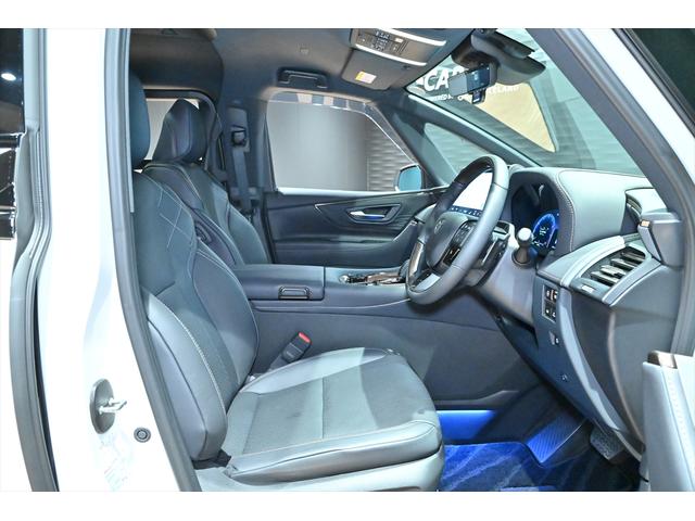 ヴェルファイアハイブリッド Ｚ　プレミア　黒革／モデリスタエアロ（Ｆ・Ｓ・Ｒ）／モデリスタマフラー／シグネチャーイルミブレード／イルミルーフスポイラー／サイドエンブレムイルミ／ピラーライト／ディスプレイオーディオ／リアモニター／ＥＴＣ／全方位（14枚目）