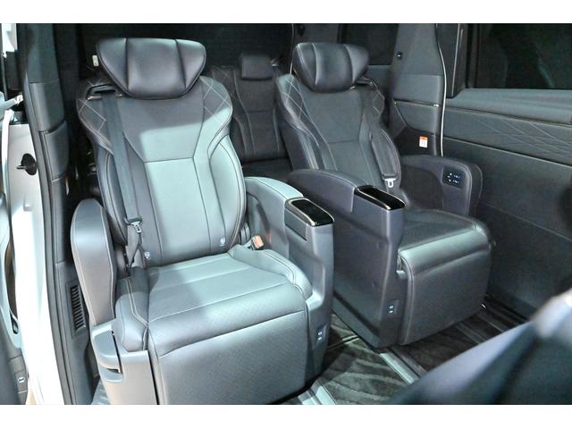 ヴェルファイアハイブリッド Ｚ　プレミア　黒革／モデリスタエアロ（Ｆ・Ｓ・Ｒ）／モデリスタマフラー／シグネチャーイルミブレード／イルミルーフスポイラー／サイドエンブレムイルミ／ピラーライト／ディスプレイオーディオ／リアモニター／ＥＴＣ／全方位（21枚目）