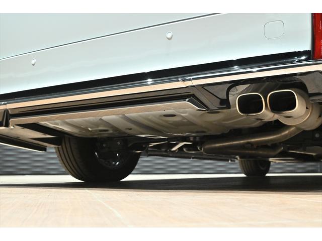 ヴェルファイアハイブリッド Ｚ　プレミア　黒革／モデリスタエアロ（Ｆ・Ｓ・Ｒ）／モデリスタマフラー／シグネチャーイルミブレード／イルミルーフスポイラー／サイドエンブレムイルミ／ピラーライト／ディスプレイオーディオ／リアモニター／ＥＴＣ／全方位（58枚目）