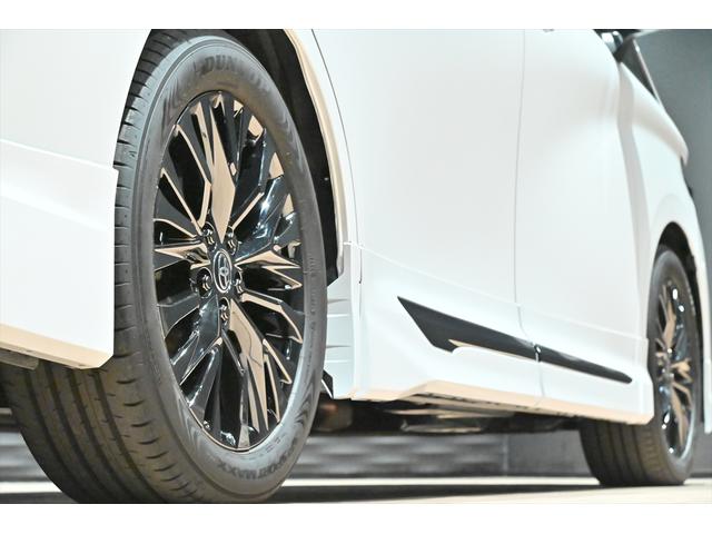 ヴェルファイアハイブリッド Ｚ　プレミア　黒革／モデリスタエアロ（Ｆ・Ｓ・Ｒ）／モデリスタマフラー／シグネチャーイルミブレード／イルミルーフスポイラー／サイドエンブレムイルミ／ピラーライト／ディスプレイオーディオ／リアモニター／ＥＴＣ／全方位（65枚目）