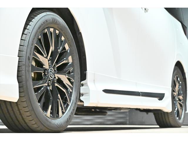 ヴェルファイアハイブリッド Ｚ　プレミア　黒革／モデリスタエアロ（Ｆ・Ｓ・Ｒ）／モデリスタマフラー／シグネチャーイルミブレード／イルミルーフスポイラー／サイドエンブレムイルミ／ピラーライト／ディスプレイオーディオ／リアモニター／ＥＴＣ／全方位（67枚目）