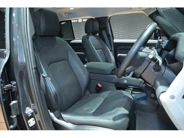 ディフェンダー 130SE D300 ワンオーナー/ブラックアウト/新品ジオランダーX-ATタイヤ/スライディングサンル-フ/メリディアンサウンド/純正エアサス/黒革シート/ブラインドスポット/サイドステップ/純正ナビ/全方位カメラ(22枚目)