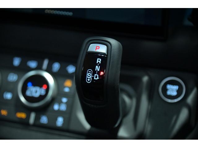 ディフェンダー 130SE D300 ワンオーナー/ブラックアウト/新品ジオランダーX-ATタイヤ/スライディングサンル-フ/メリディアンサウンド/純正エアサス/黒革シート/ブラインドスポット/サイドステップ/純正ナビ/全方位カメラ(37枚目)