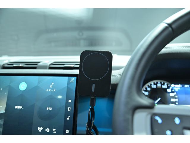 ディフェンダー 130SE D300 ワンオーナー/ブラックアウト/新品ジオランダーX-ATタイヤ/スライディングサンル-フ/メリディアンサウンド/純正エアサス/黒革シート/ブラインドスポット/サイドステップ/純正ナビ/全方位カメラ(38枚目)