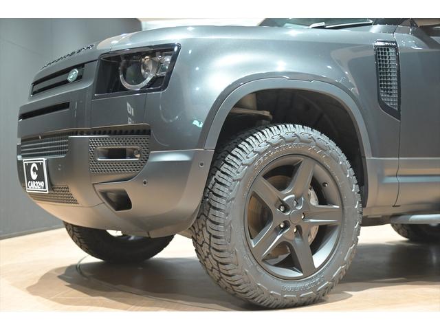 ディフェンダー 130SE D300 ワンオーナー/ブラックアウト/新品ジオランダーX-ATタイヤ/スライディングサンル-フ/メリディアンサウンド/純正エアサス/黒革シート/ブラインドスポット/サイドステップ/純正ナビ/全方位カメラ(48枚目)