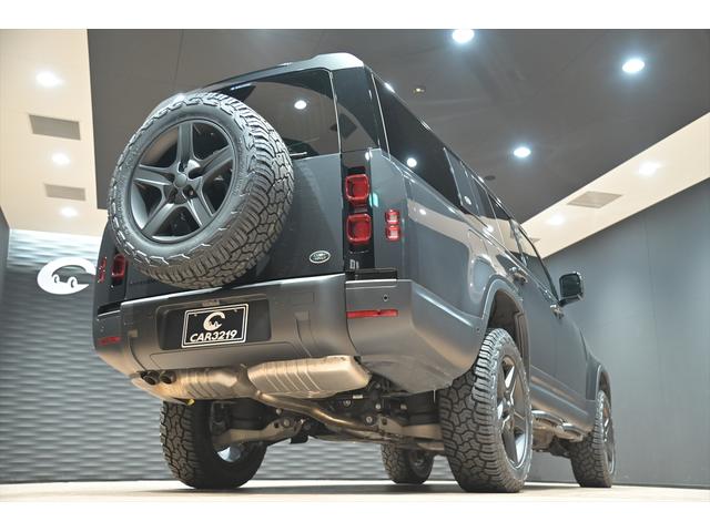 ディフェンダー 130SE D300 ワンオーナー/ブラックアウト/新品ジオランダーX-ATタイヤ/スライディングサンル-フ/メリディアンサウンド/純正エアサス/黒革シート/ブラインドスポット/サイドステップ/純正ナビ/全方位カメラ(55枚目)