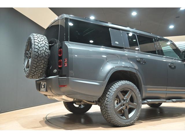 ディフェンダー 130SE D300 ワンオーナー/ブラックアウト/新品ジオランダーX-ATタイヤ/スライディングサンル-フ/メリディアンサウンド/純正エアサス/黒革シート/ブラインドスポット/サイドステップ/純正ナビ/全方位カメラ(56枚目)