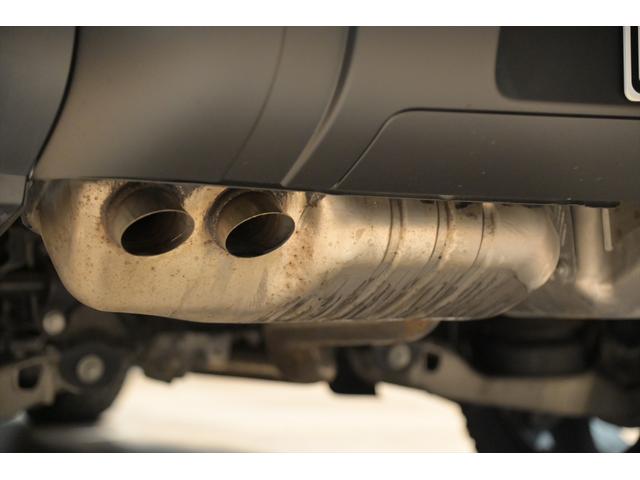 ディフェンダー 130SE D300 ワンオーナー/ブラックアウト/新品ジオランダーX-ATタイヤ/スライディングサンル-フ/メリディアンサウンド/純正エアサス/黒革シート/ブラインドスポット/サイドステップ/純正ナビ/全方位カメラ(63枚目)