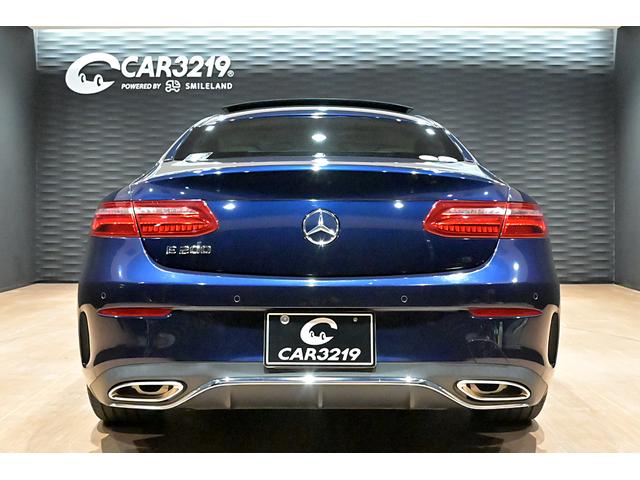 Eクラス E200 クーペ スポーツ ブルメスター/白革/純正AMG19インチAW/スライディングガラスルーフ/アンビエントライト/BSM/フルセグ/HDDナビ/全方位カメラ/ETC/ドライブレコーダー/クルコン/パフュームアトマイザー(4枚目)