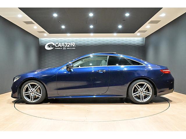 Eクラス E200 クーペ スポーツ ブルメスター/白革/純正AMG19インチAW/スライディングガラスルーフ/アンビエントライト/BSM/フルセグ/HDDナビ/全方位カメラ/ETC/ドライブレコーダー/クルコン/パフュームアトマイザー(5枚目)