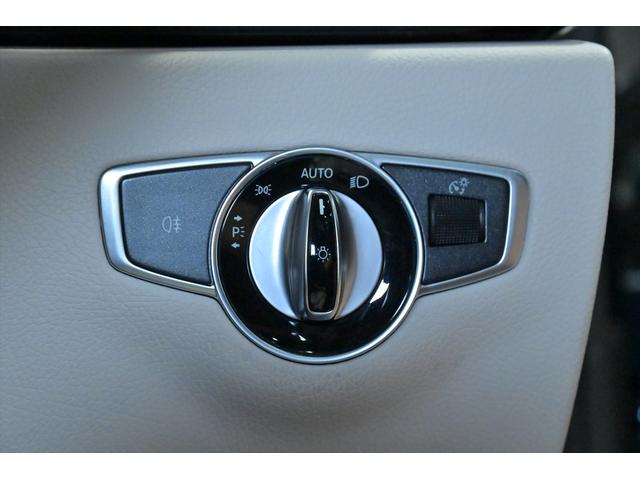 Eクラス E200 クーペ スポーツ ブルメスター/白革/純正AMG19インチAW/スライディングガラスルーフ/アンビエントライト/BSM/フルセグ/HDDナビ/全方位カメラ/ETC/ドライブレコーダー/クルコン/パフュームアトマイザー(29枚目)