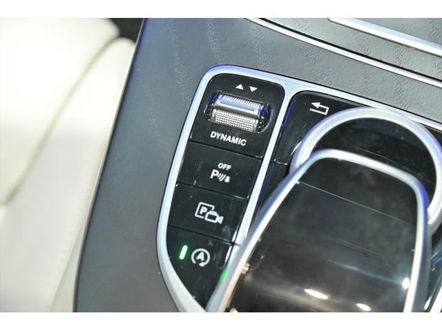 Eクラス E200 クーペ スポーツ ブルメスター/白革/純正AMG19インチAW/スライディングガラスルーフ/アンビエントライト/BSM/フルセグ/HDDナビ/全方位カメラ/ETC/ドライブレコーダー/クルコン/パフュームアトマイザー(34枚目)